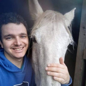 Meet your Posher, Grant